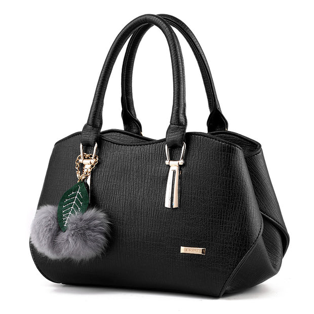Fashion handbags handbags leather bag and hang the hair ball | fashion